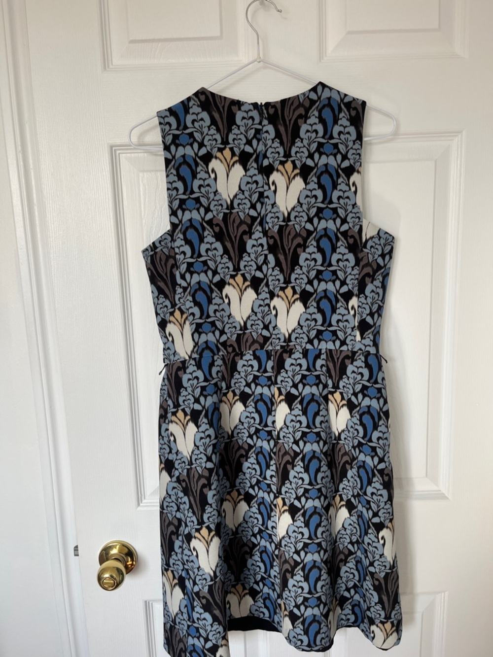 Tristan Sleeveless Blue and Cream Floral Fit-and-Flare Dress - Picture 7 of 8